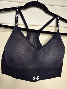 Under Armour Black Seamless Light-Support Sports Bra with Branded Straps